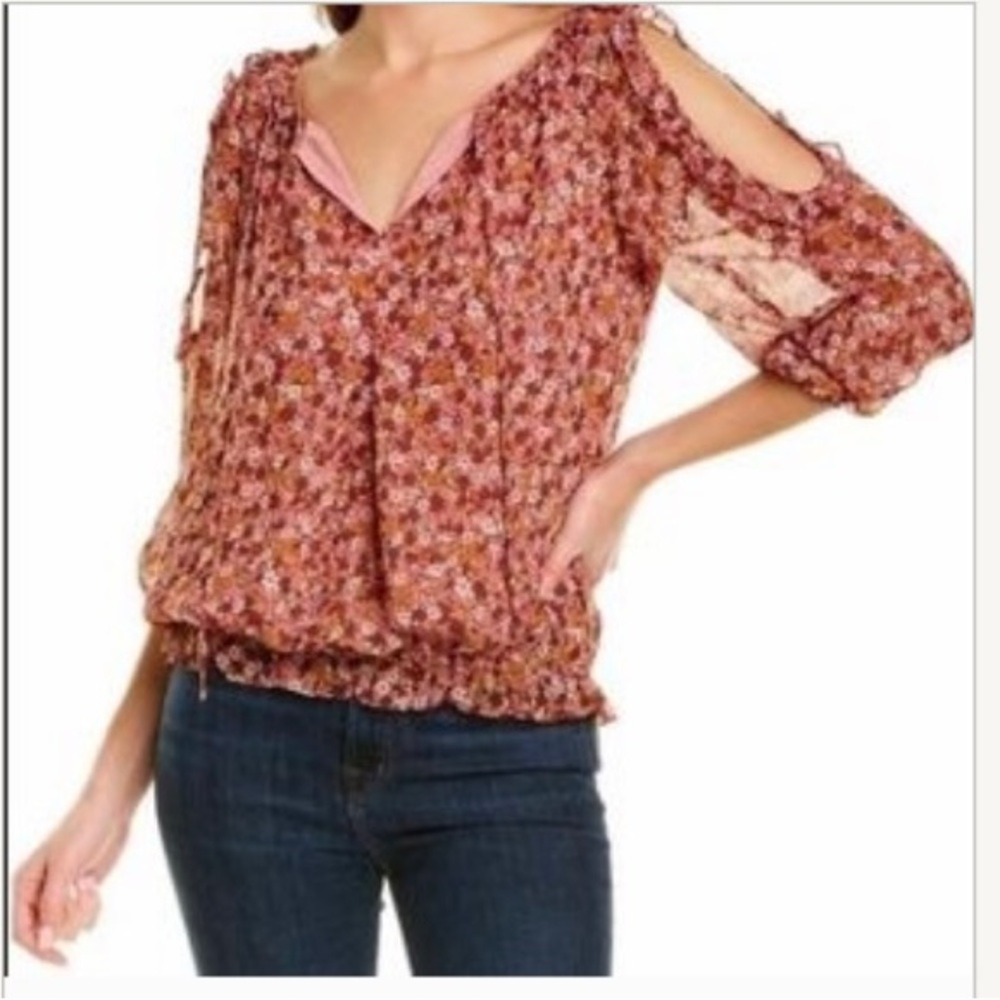 MAX STUDIO Red Floral Top/ Size MEDIUM